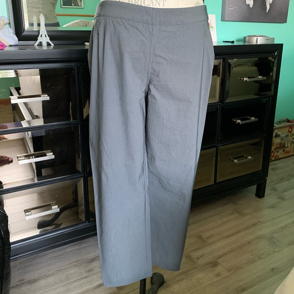 Simply Vera Vera Wang cropped capri stretchy dress pants